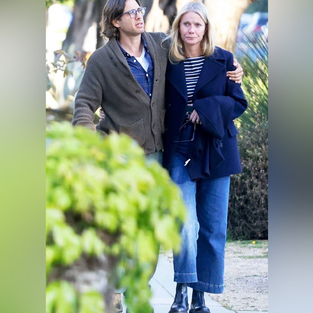 Gwyneth Paltrow Wide leg flare jeans